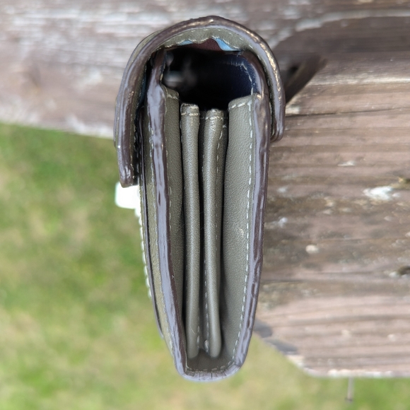 Coach Archive Gray Patent Leather 65th Anniversary Turnlock Legacy Wallet VGUC - Picture 11 of 13